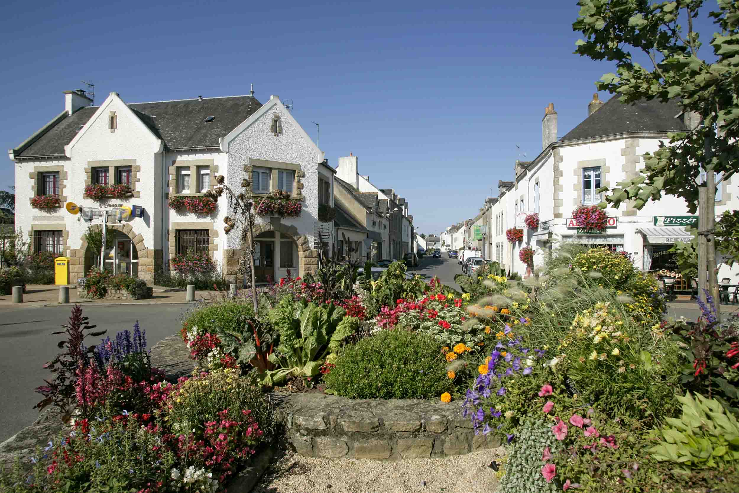 SAINT-LYPHARD